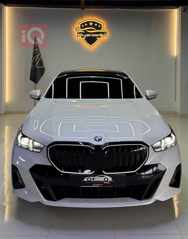 بی ئێم دەبڵیو سیریەس 5 2024  بۆ فرۆشتن لە عێراق - زاخۆ